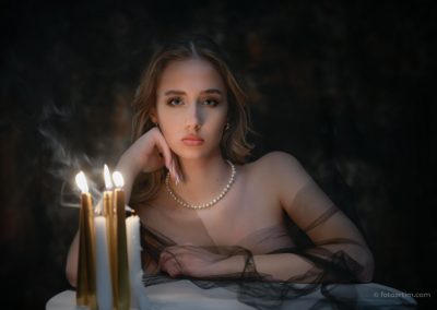 portret przy świecach